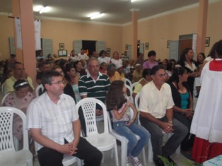 Festa de N. S. Piedade - Missa da ultima noite é presidida por Padre Mário Gomes